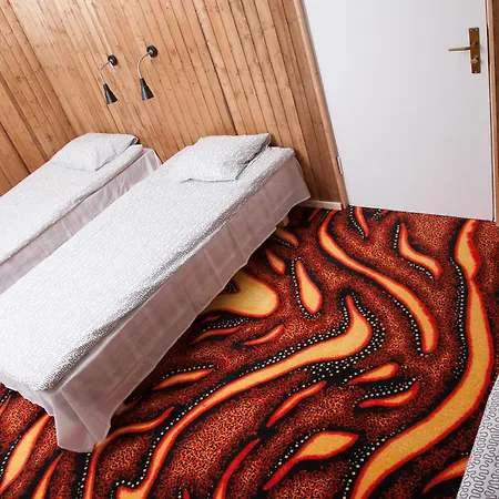 Hostel Mo